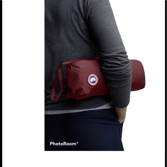 ❌SOLD ❌NWT CANADA GOOSE CAMP HOODED JACKET - Picture 3 of 9